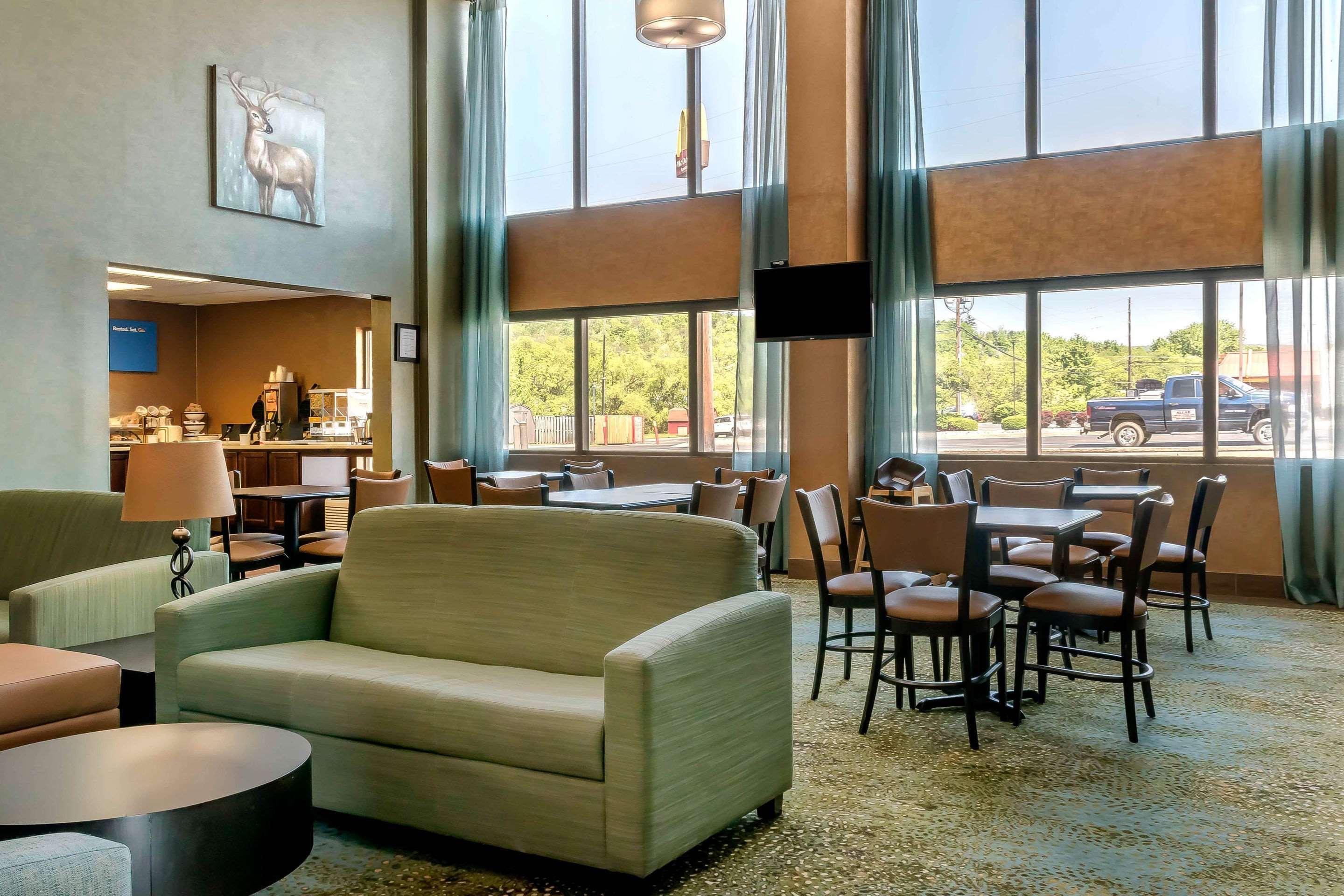 Comfort Inn Pine Grove I-81 Hershey Area Exterior photo