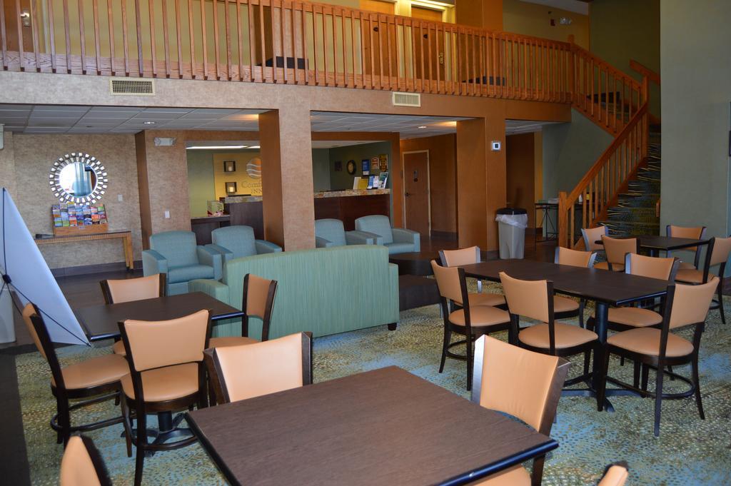 Comfort Inn Pine Grove I-81 Hershey Area Exterior photo