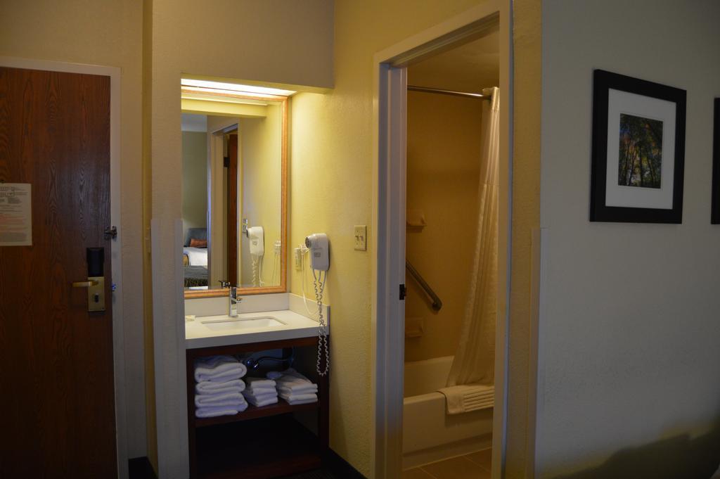 Comfort Inn Pine Grove I-81 Hershey Area Exterior photo
